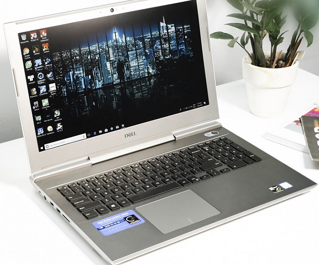 Giá máy tính Laptop Dell Vostro 7580-70159096